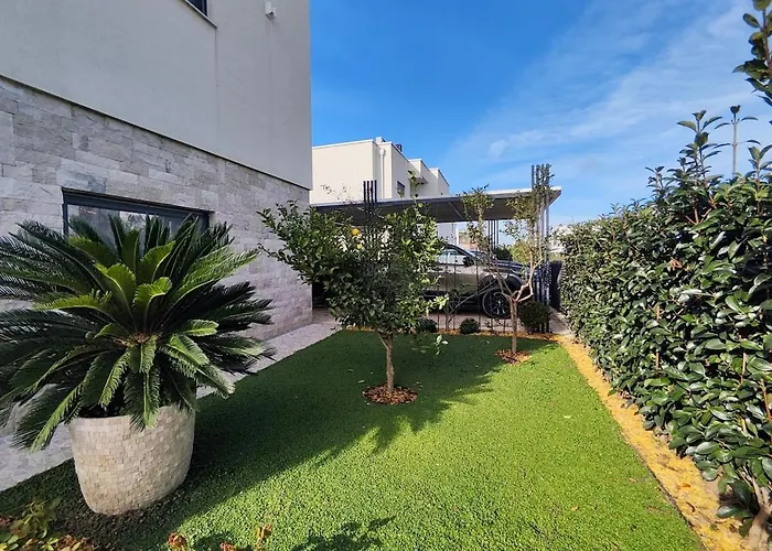 Individual San Pietro Complex Lalzi Bay Villa Draci