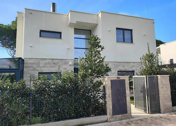 Individual San Pietro Complex Lalzi Bay Villa